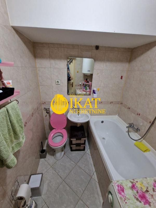 Stan na prodaju u Beogradu, Cvetkova pijaca, dvosoban, 53m2, cena 129000 evra