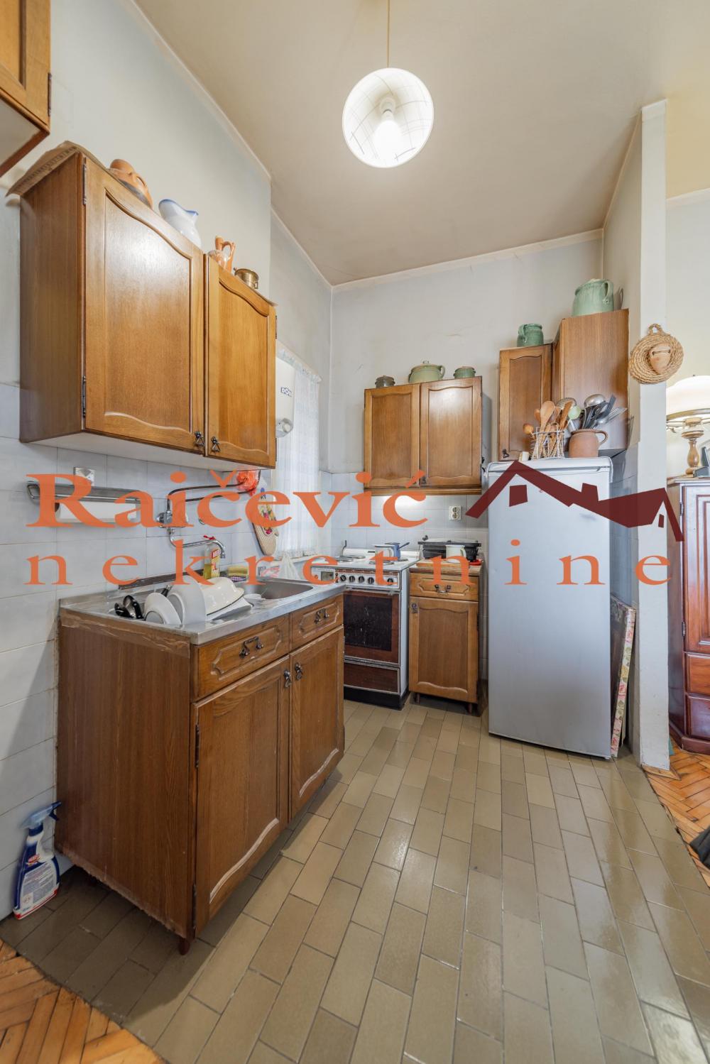 Stan na prodaju u Beogradu, Beograd (centar), cetvorosoban, 113m2, cena 635000 evra