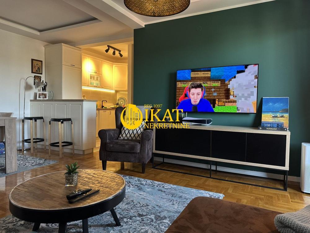Stan na prodaju u Beogradu, Olimp, trosoban, 60m2, cena 228000 evra