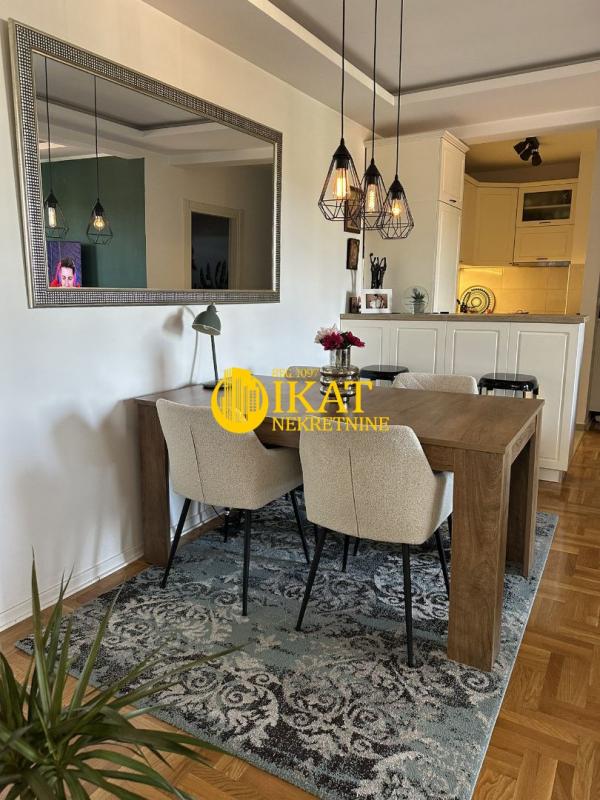 Stan na prodaju u Beogradu, Olimp, trosoban, 60m2, cena 228000 evra