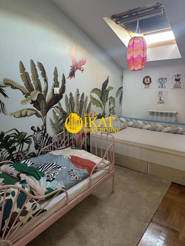 Stan na prodaju u Beogradu, Olimp, trosoban, 60m2, cena 228000 evra