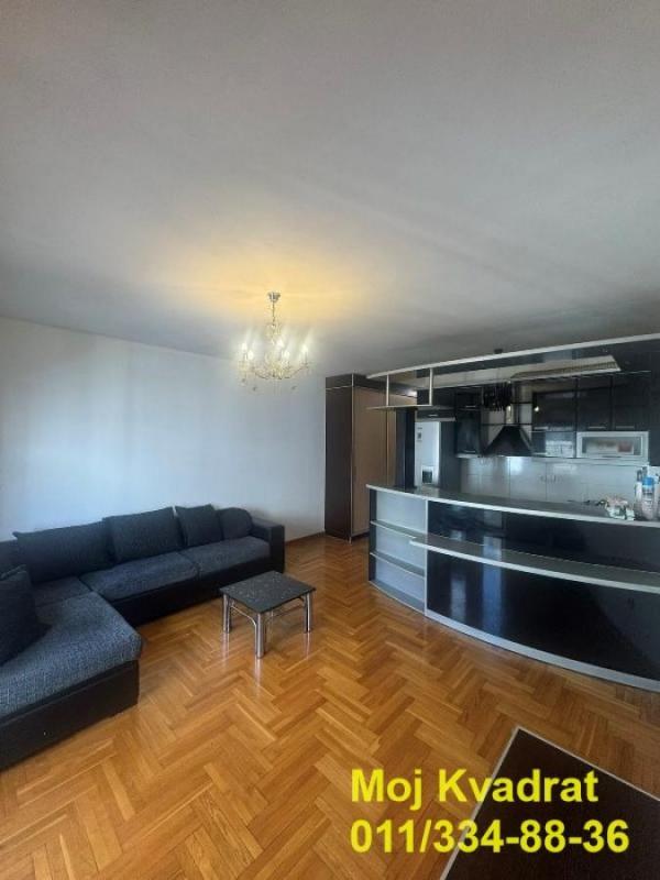 Stan na prodaju u Beogradu, Đeram pijaca, dvoiposoban, 57m2, cena 248500 evra