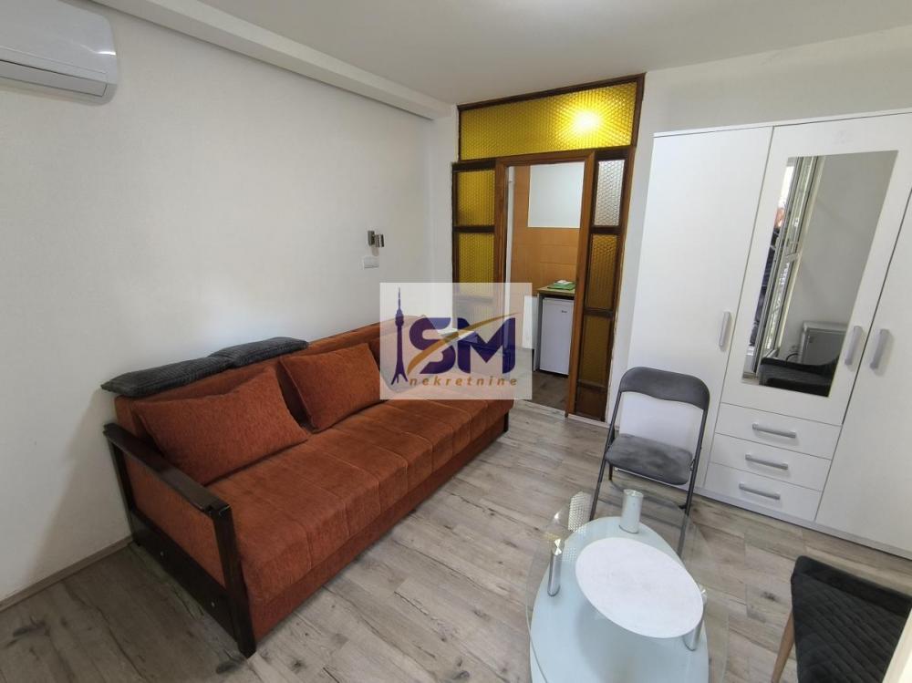 Stan na prodaju u Beogradu, Bele Vode, jednosoban, 17m2, cena 49500 evra