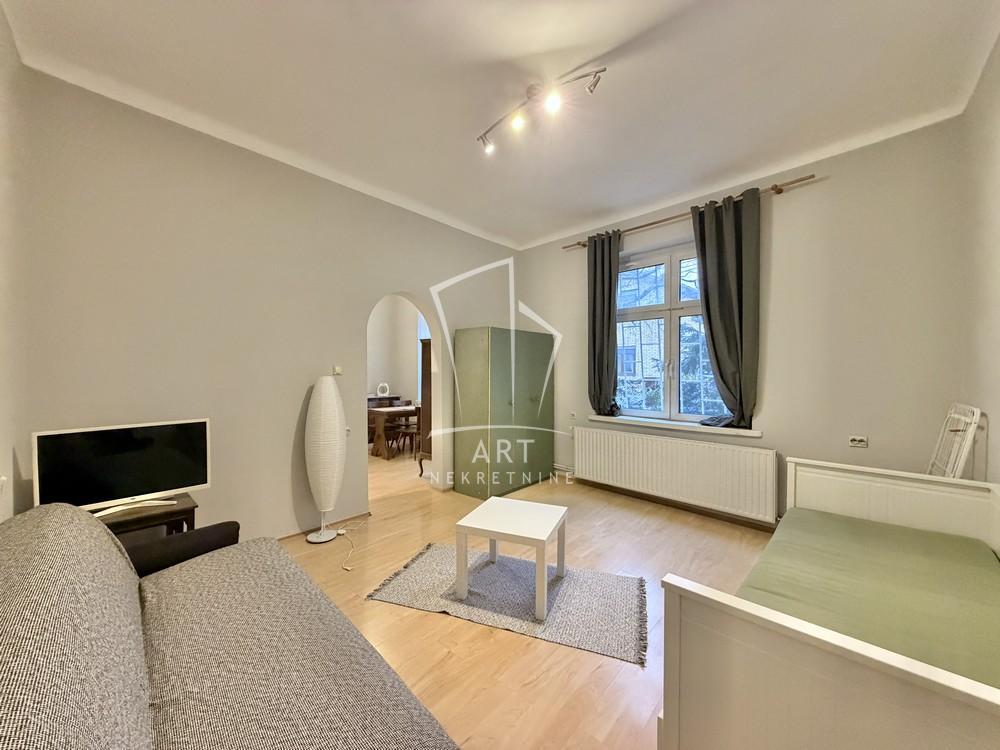 Stan na prodaju u Beogradu, Palilula, jednoiposoban, 34m2, cena 135000 evra