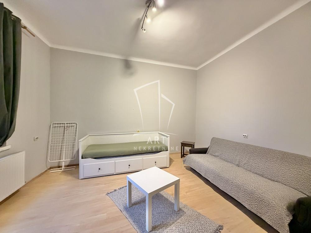 Stan na prodaju u Beogradu, Palilula, jednoiposoban, 34m2, cena 135000 evra