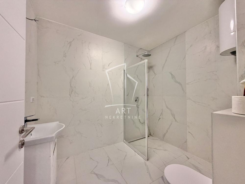 Stan na prodaju u Beogradu, Autokomanda, cetvorosoban, 88m2, cena 415000 evra