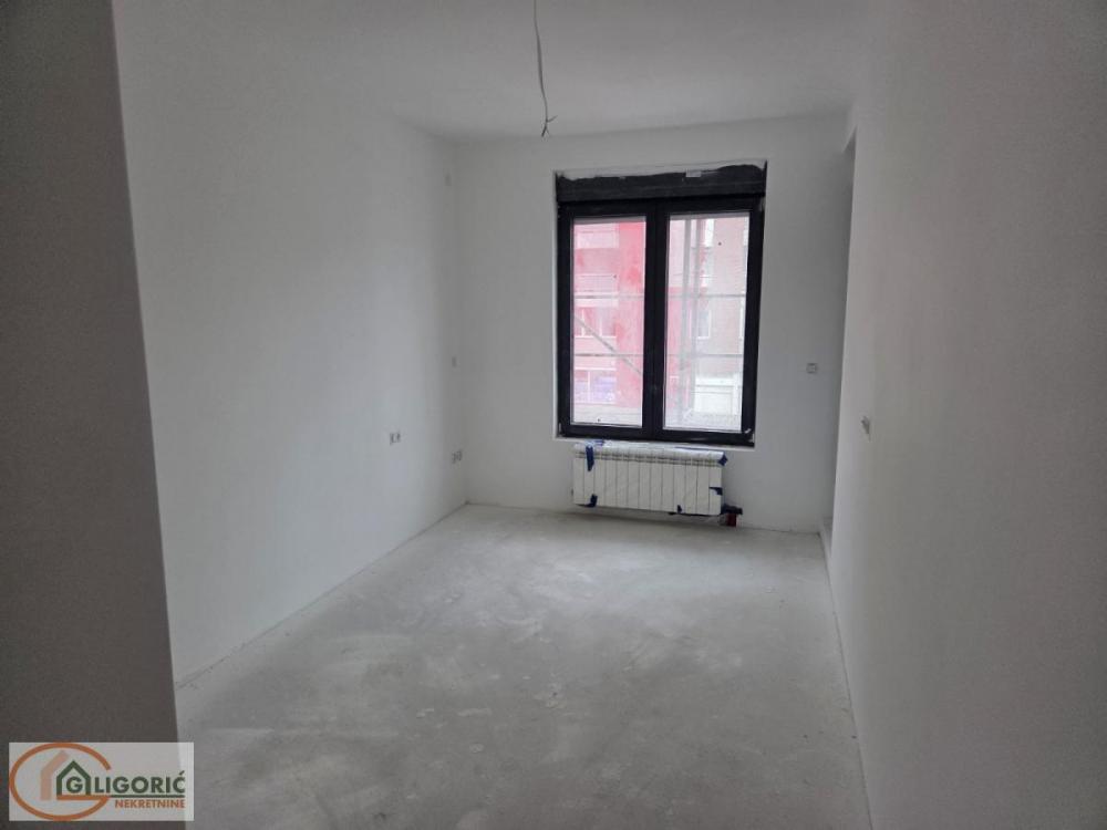 Stan na prodaju u Beogradu, Vukov spomenik, dvoiposoban, 57m2, cena 270000 evra