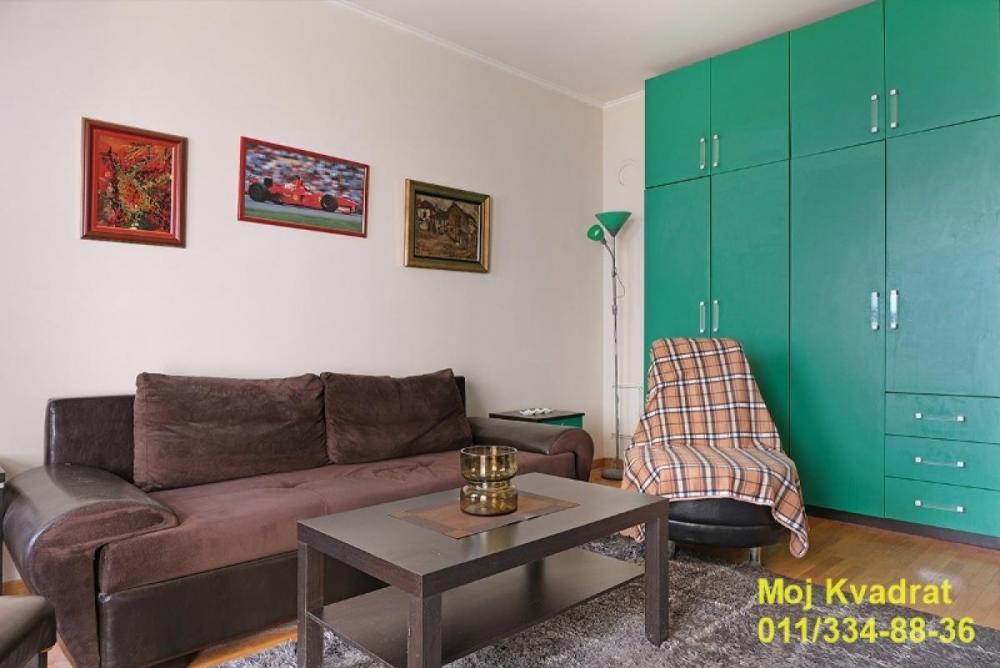 Stan na prodaju u Beogradu, Novi Beograd blok 67A (Belvile), jednoiposoban, 41m2, cena 220000 evra
