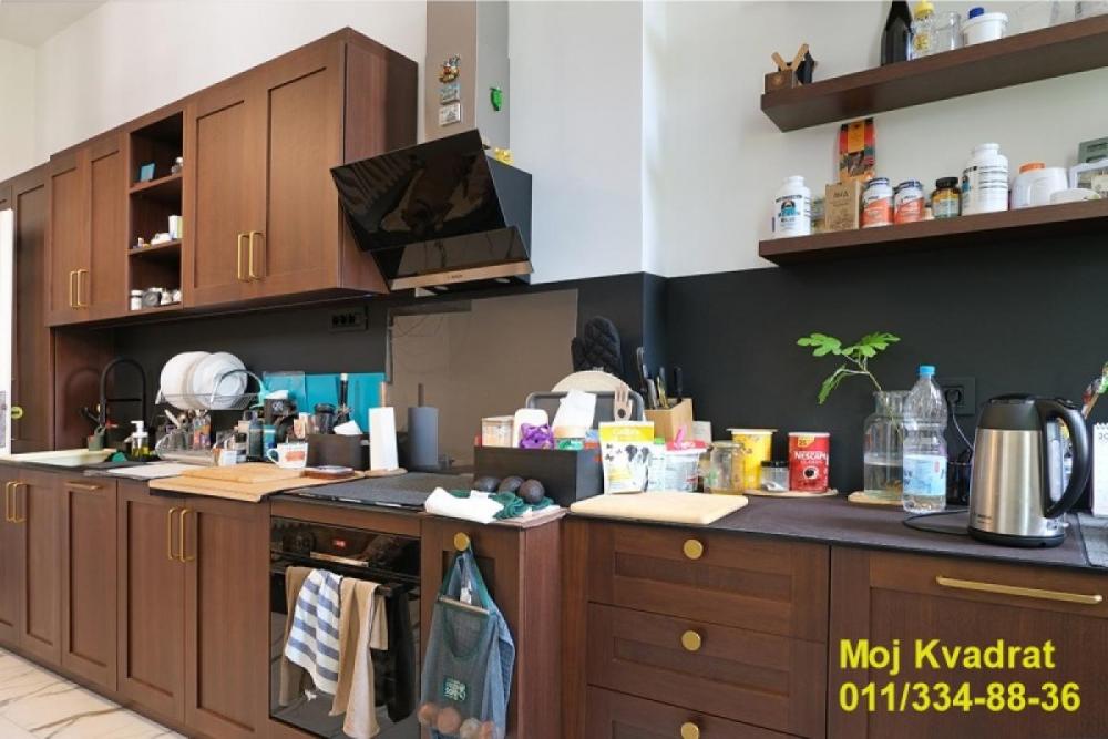 Stan na prodaju u Beogradu, Vračar (Centar), 182m2, cena 1250000 evra