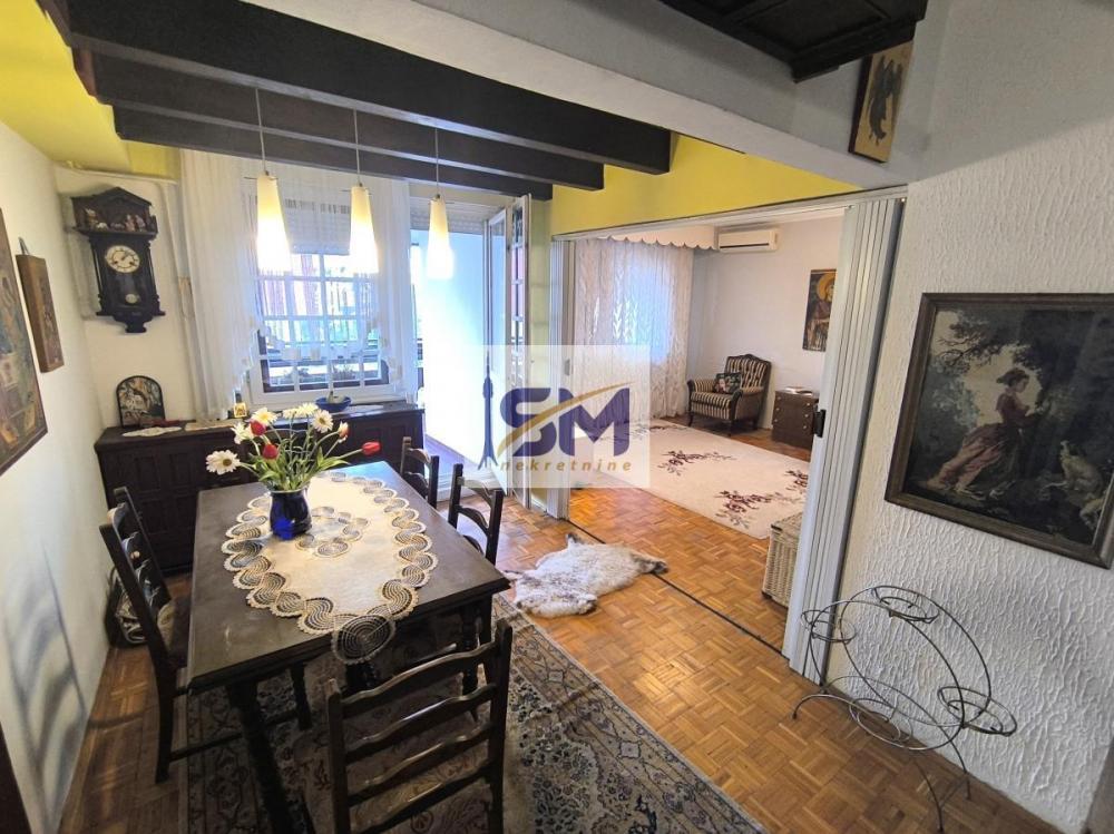 Stan na prodaju u Beogradu, Žarkovo, troiposoban, 135m2, cena 254000 evra