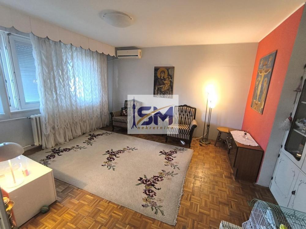 Stan na prodaju u Beogradu, Žarkovo, troiposoban, 135m2, cena 254000 evra
