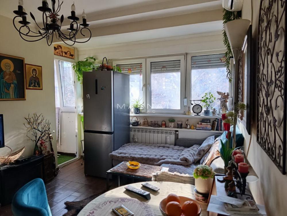 Stan na prodaju u Beogradu, Fontana, jednoiposoban, 36m2, cena 155500 evra