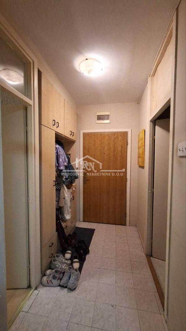 Stan na prodaju u Beogradu, Novi Beograd blok 45 (TC Enjub), jednosoban, 45m2, cena 157000 evra