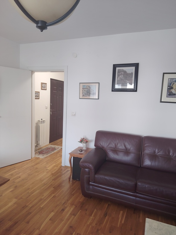 Stan na prodaju u Beogradu, Voždovac, trosoban, 83m2, cena 266000 evra