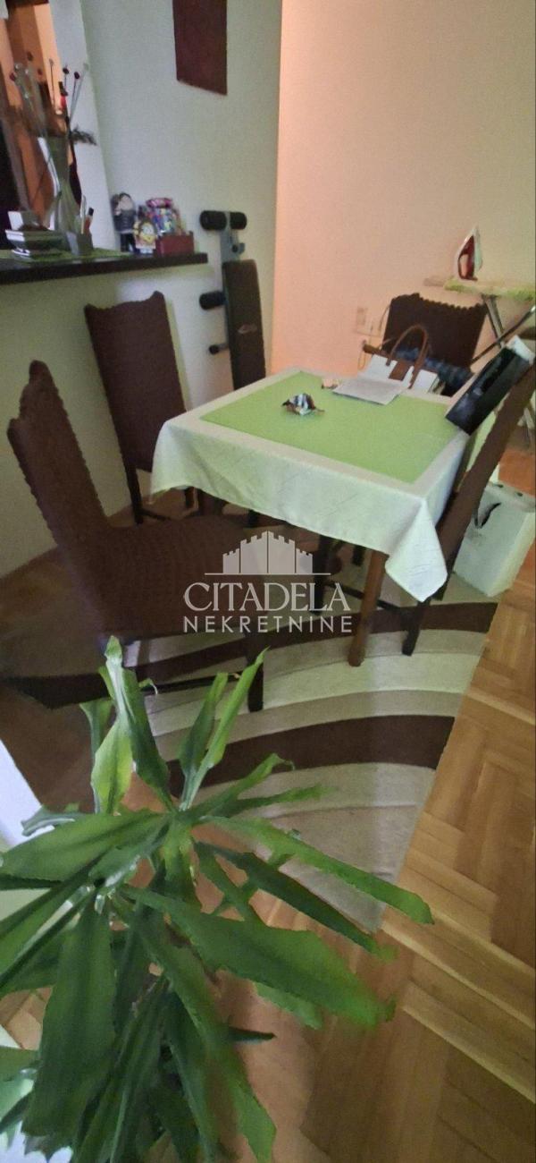 Stan na prodaju u Beogradu, Voždovac, jednoiposoban, 51m2, cena 180000 evra