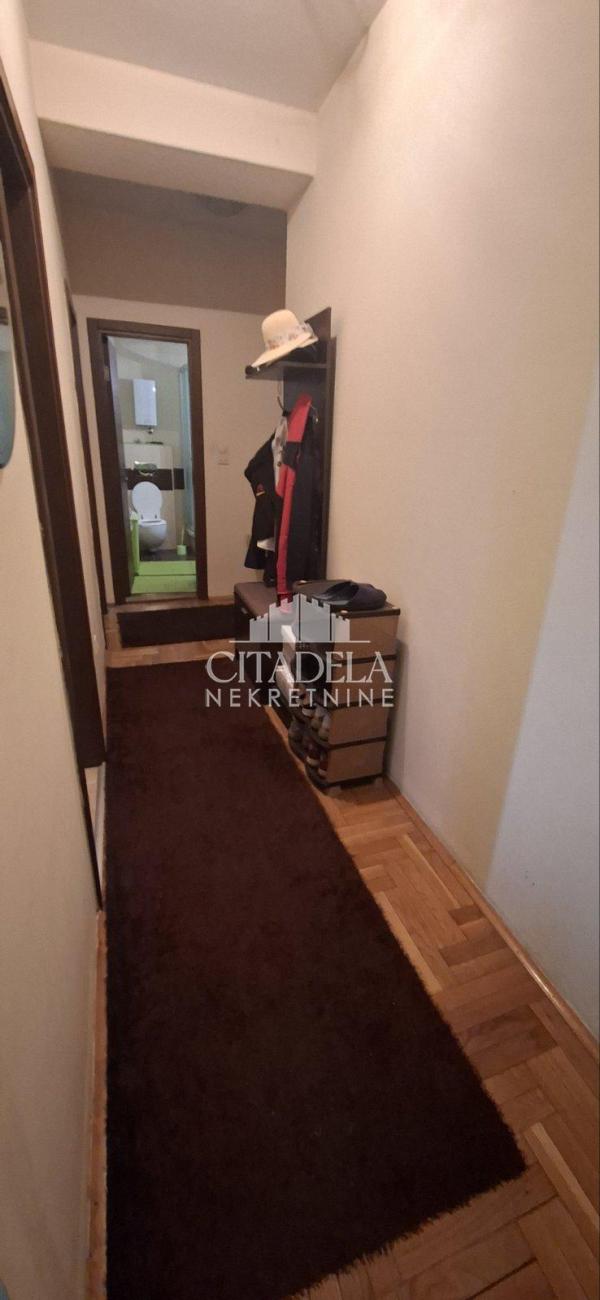 Stan na prodaju u Beogradu, Voždovac, jednoiposoban, 51m2, cena 180000 evra