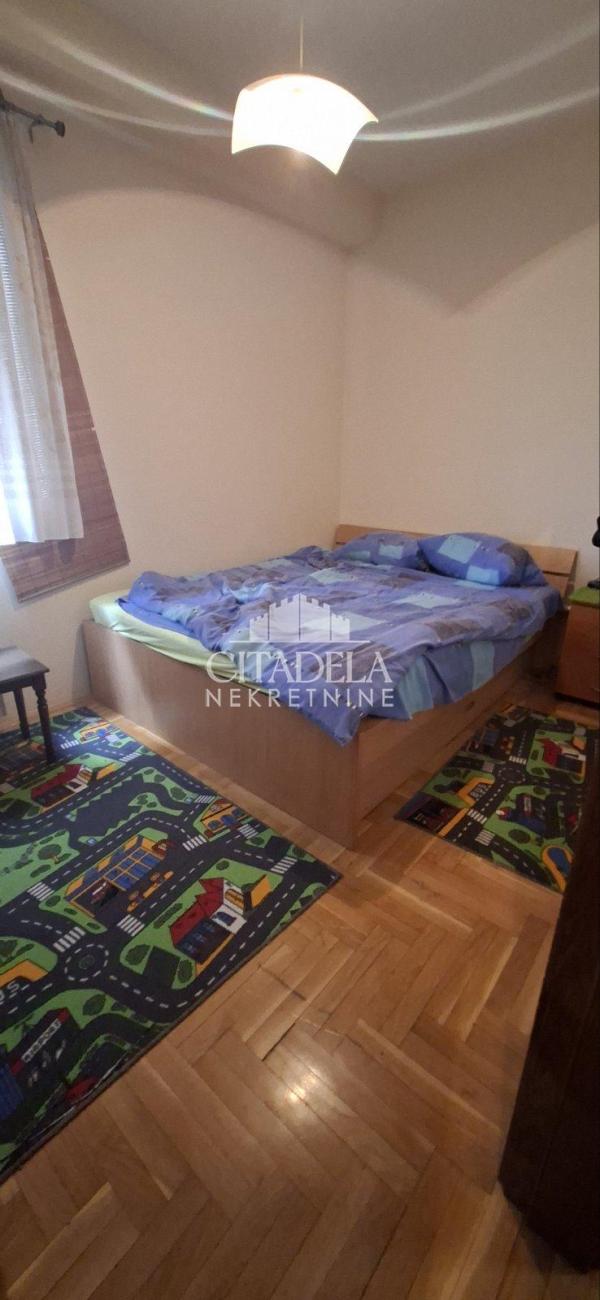 Stan na prodaju u Beogradu, Voždovac, jednoiposoban, 51m2, cena 180000 evra