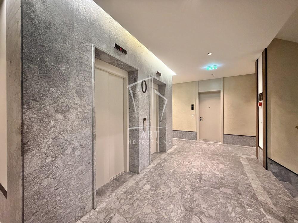 Stan na prodaju u Beogradu, Banovo brdo, dvosoban, 53m2, cena 245000 evra