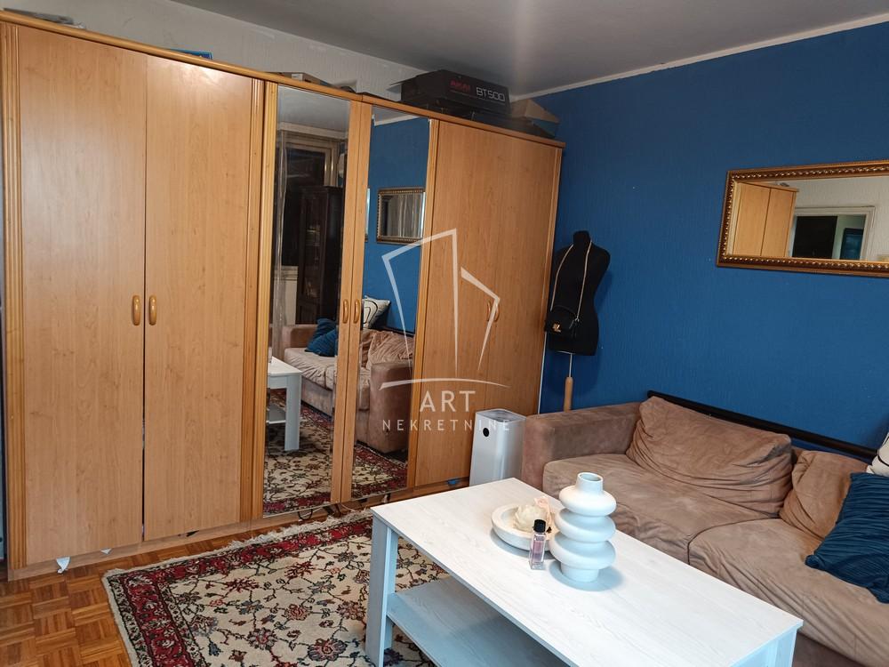 Stan na prodaju u Beogradu, Novi Beograd, jednoiposoban, 35m2, cena 160000 evra