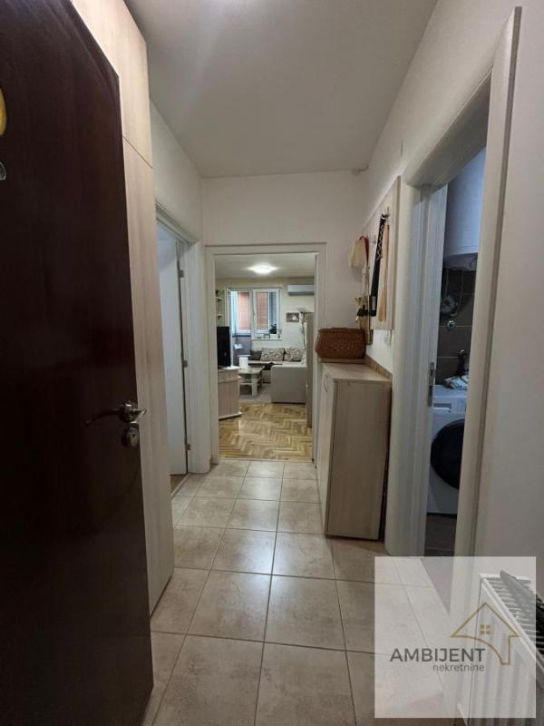 Stan na prodaju u Beogradu, Mirijevo, dvoiposoban, 46m2, cena 138000 evra