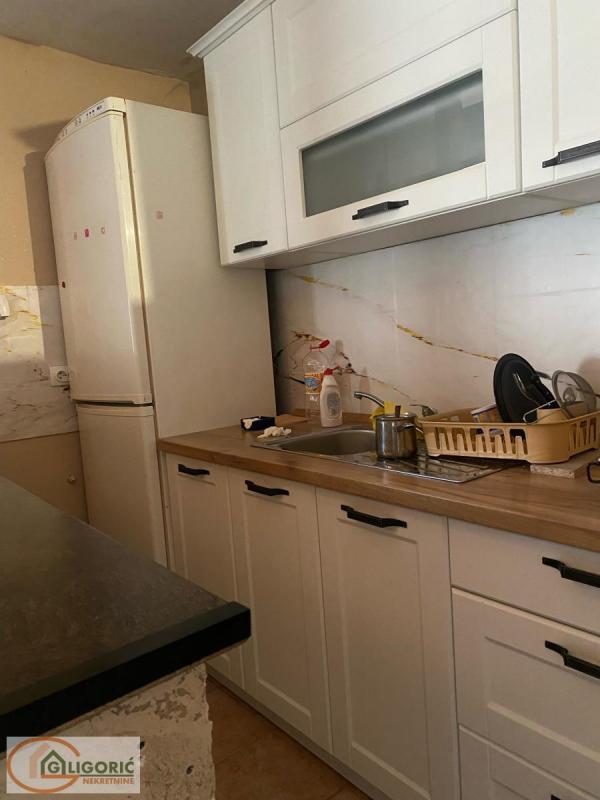 Stan na prodaju u Beogradu, Crveni Krst, dvoiposoban, 108m2, cena 250000 evra
