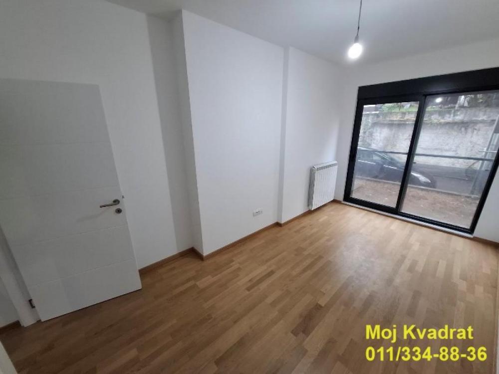 Stan na prodaju u Beogradu, Banovo brdo, dvoiposoban, 54m2, cena 219900 evra