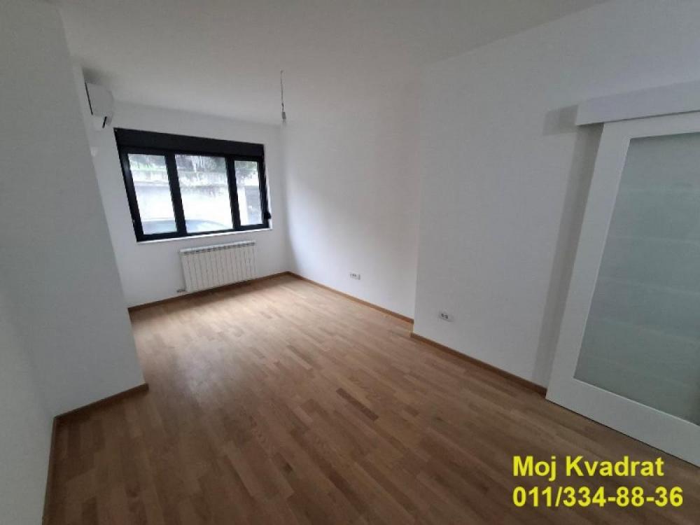 Stan na prodaju u Beogradu, Banovo brdo, dvoiposoban, 54m2, cena 219900 evra
