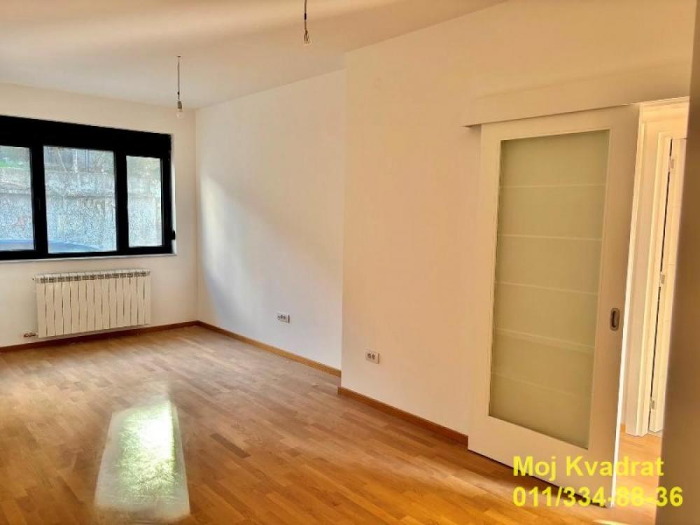 Stan na prodaju u Beogradu, Banovo brdo, dvoiposoban, 54m2, cena 219900 evra