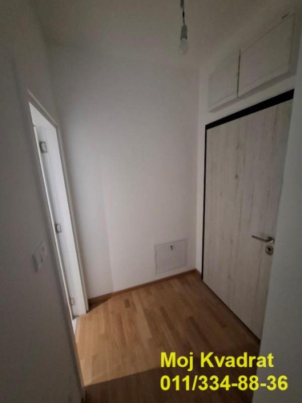 Stan na prodaju u Beogradu, Banovo brdo, dvoiposoban, 54m2, cena 219900 evra