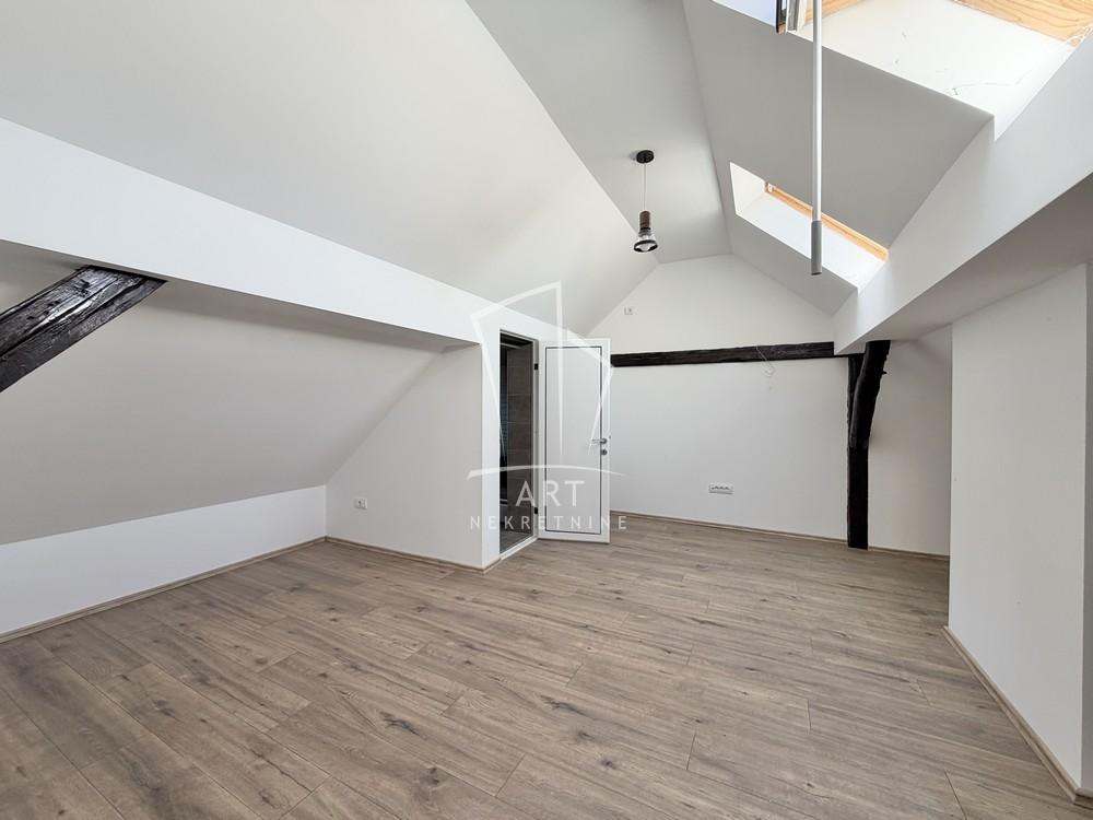 Stan na prodaju u Beogradu, Zemun, troiposoban, 46m2, cena 309000 evra