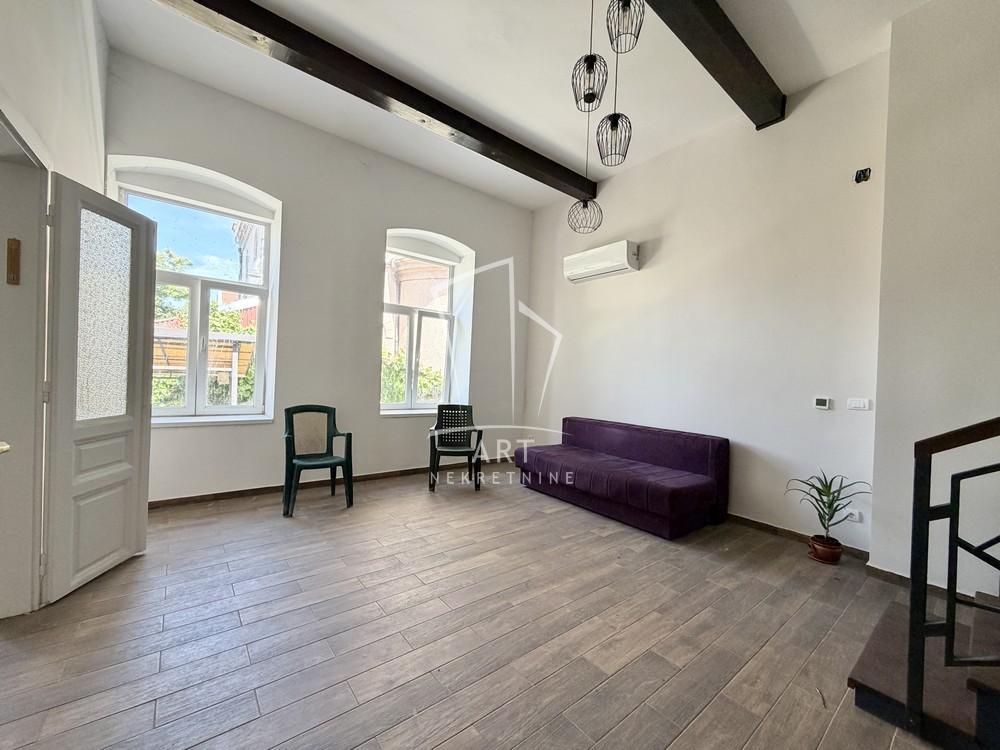 Stan na prodaju u Beogradu, Zemun, troiposoban, 46m2, cena 309000 evra