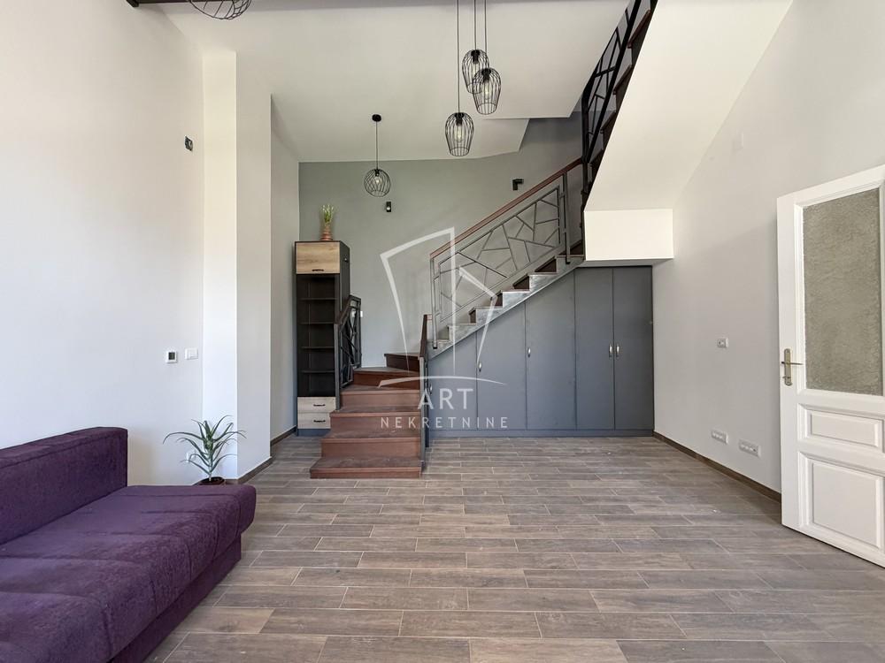 Stan na prodaju u Beogradu, Zemun, troiposoban, 46m2, cena 309000 evra