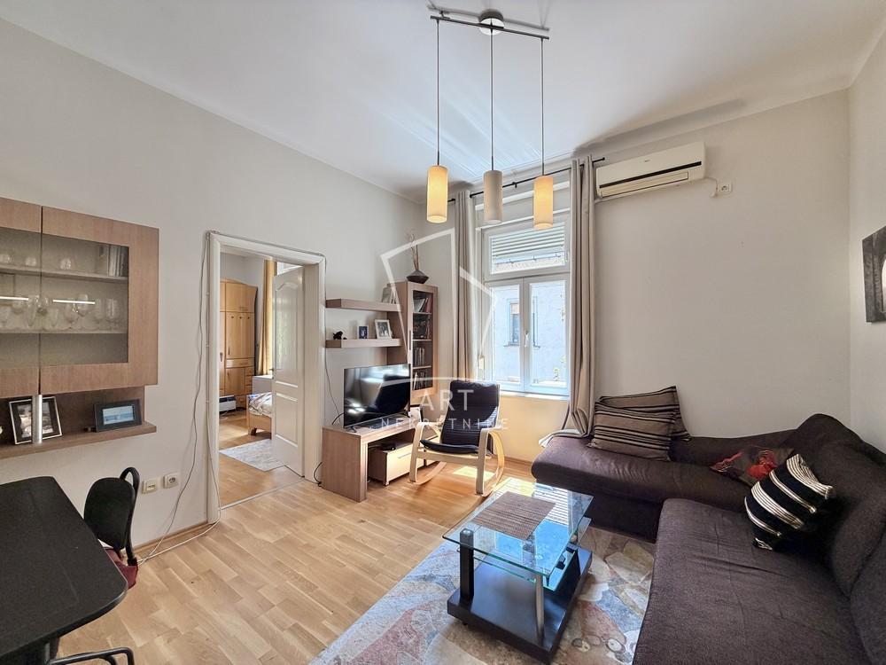 Stan na prodaju u Beogradu, Stari grad, dvosoban, 38m2, cena 179000 evra