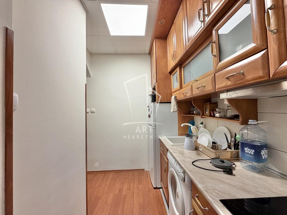 Stan na prodaju u Beogradu, Stari grad, dvosoban, 38m2, cena 179000 evra