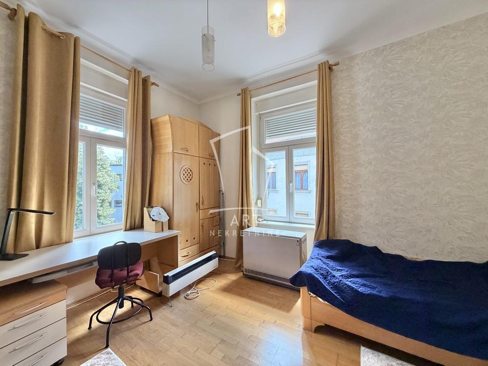 Stan na prodaju u Beogradu, Stari grad, dvosoban, 38m2, cena 179000 evra