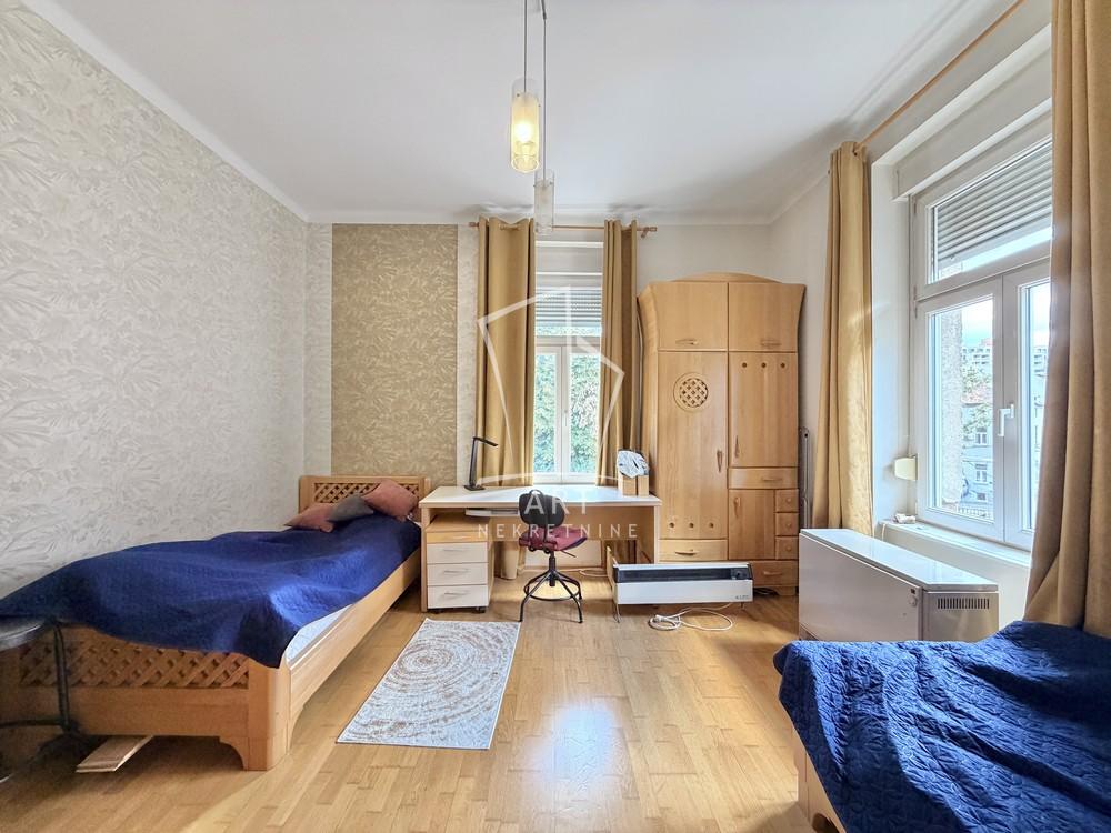 Stan na prodaju u Beogradu, Stari grad, dvosoban, 38m2, cena 179000 evra