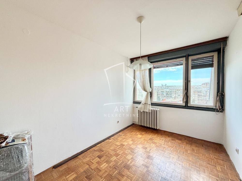 Stan na prodaju u Beogradu, Novi Beograd, dvoiposoban, 64m2, cena 240000 evra