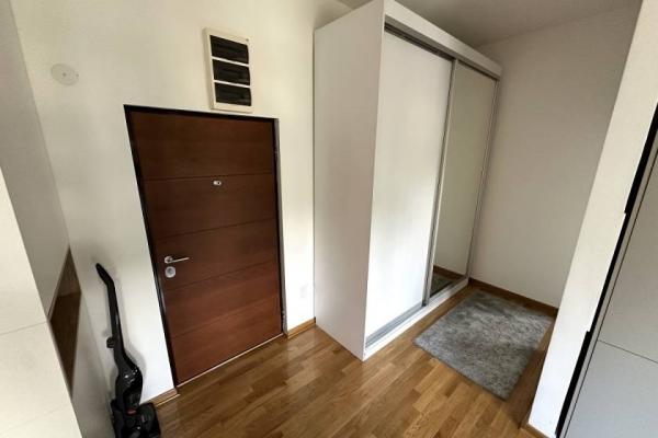 Stan na prodaju u Beogradu, Miljakovac, jednoiposoban, 46m2, cena 110000 evra