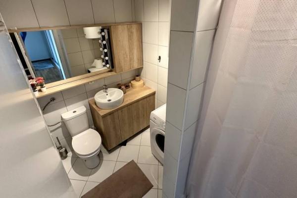 Stan na prodaju u Beogradu, Miljakovac, jednoiposoban, 46m2, cena 110000 evra