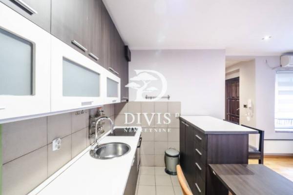 Stan na prodaju u Beogradu, Sarajevska, trosoban, 68m2, cena 239000 evra