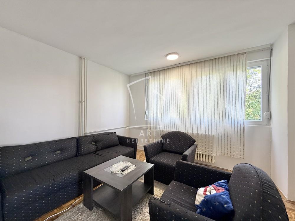 Stan na prodaju u Beogradu, Labudovo brdo, dvoiposoban, 40m2, cena 125000 evra
