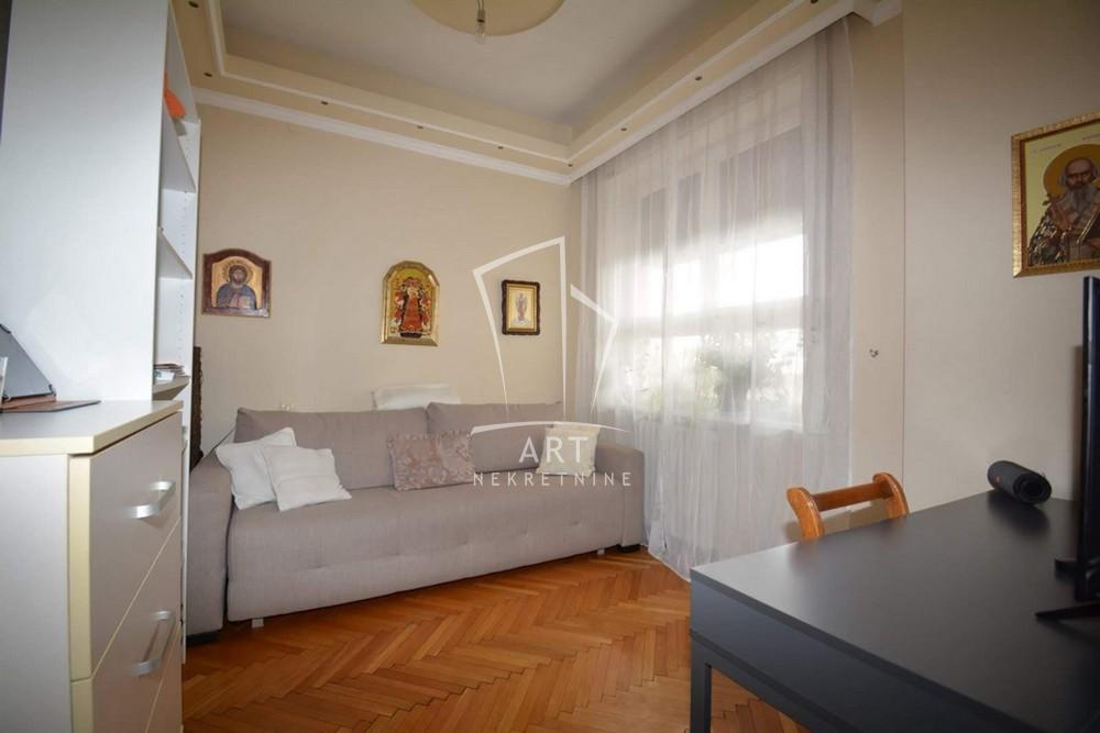Stan na prodaju u Beogradu, Dedinje, 214m2, cena 970000 evra