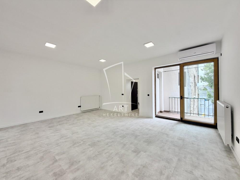 Stan na prodaju u Beogradu, Vračar, cetvorosoban, 103m2, cena 570000 evra