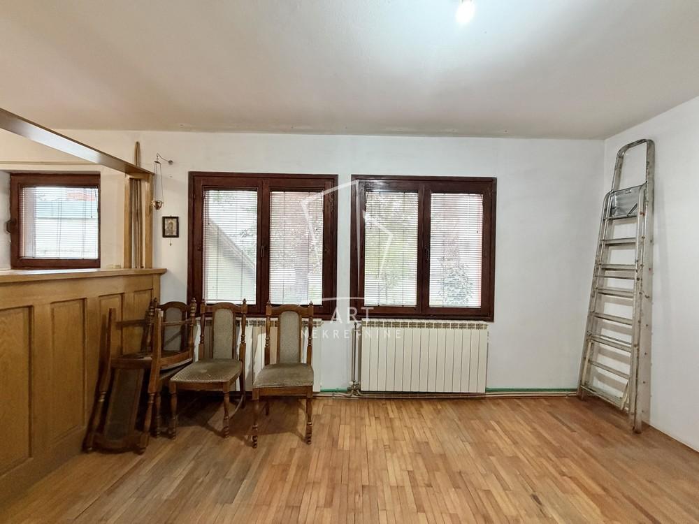 Stan na prodaju u Beogradu, Banovo brdo, dvoiposoban, 55m2, cena 130000 evra