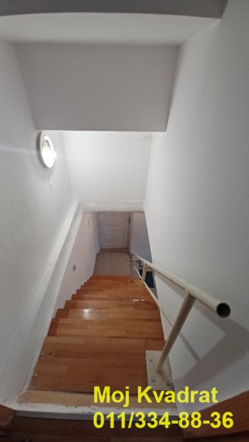 Stan na prodaju u Beogradu, Kalvarija, trosoban, 66m2, cena 170000 evra
