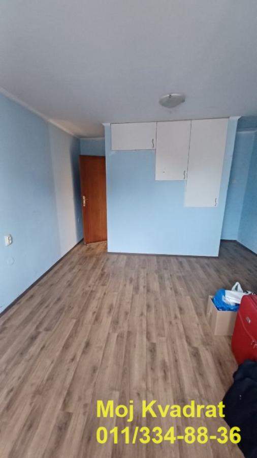 Stan na prodaju u Beogradu, Kalvarija, trosoban, 66m2, cena 170000 evra