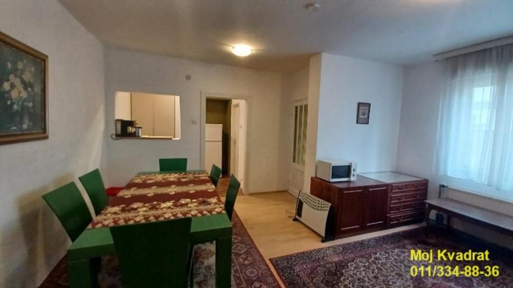 Stan na prodaju u Beogradu, Kalvarija, trosoban, 66m2, cena 170000 evra