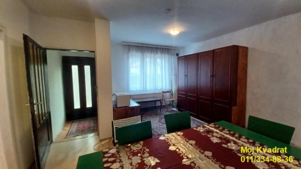 Stan na prodaju u Beogradu, Kalvarija, trosoban, 66m2, cena 170000 evra