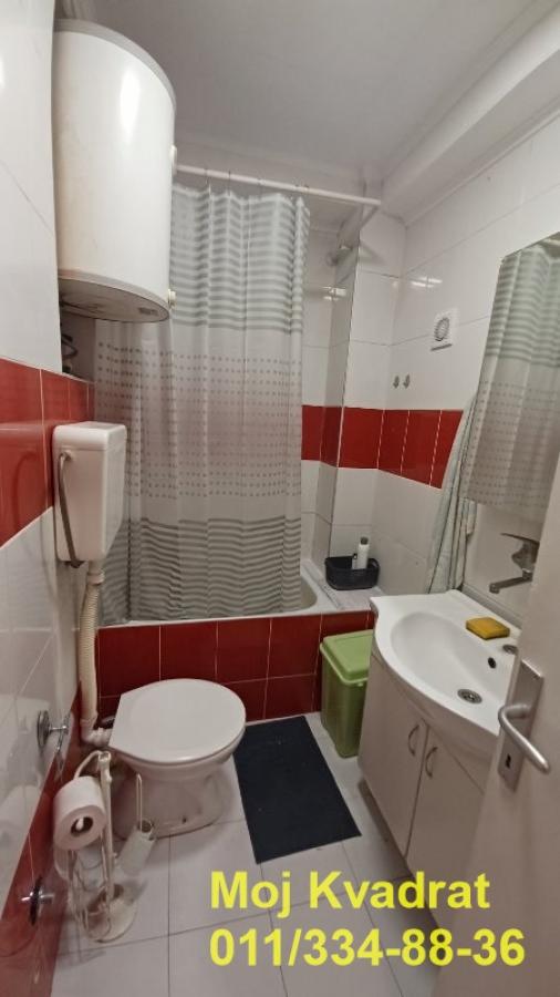 Stan na prodaju u Beogradu, Kalvarija, trosoban, 66m2, cena 170000 evra