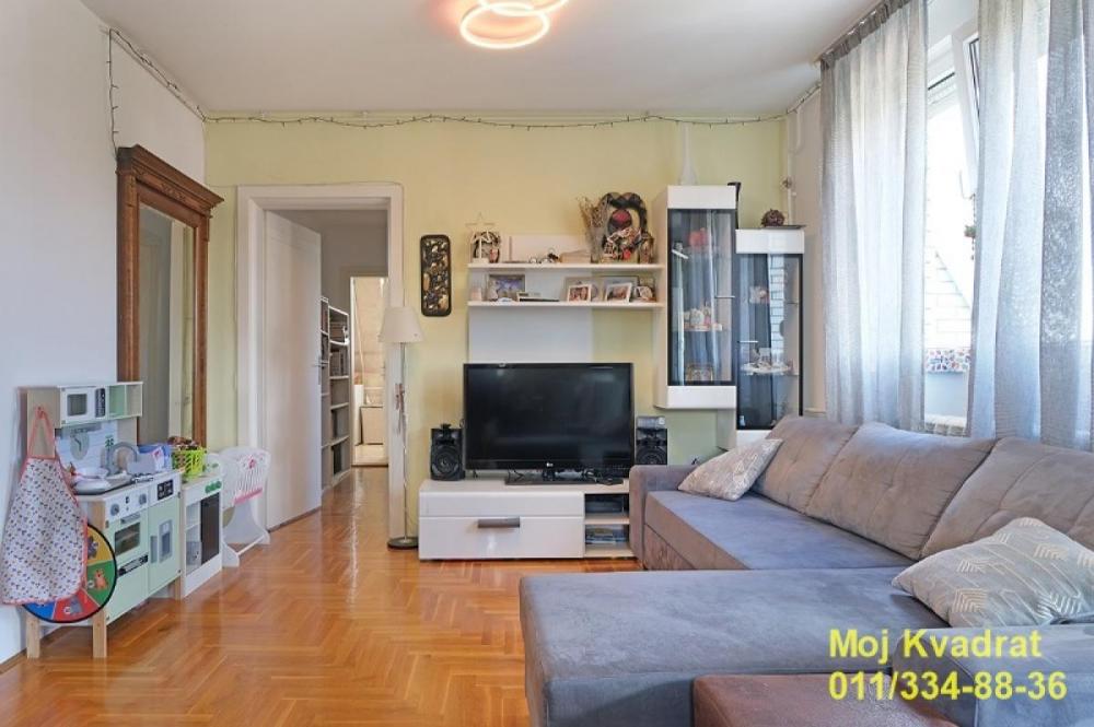 Stan na prodaju u Beogradu, Braće Jerković, cetvorosoban, 102m2, cena 295000 evra